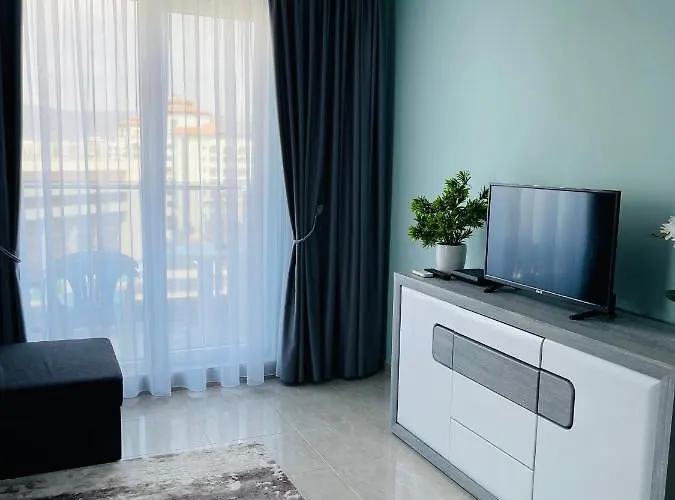 Admiral Plaza Apartman *